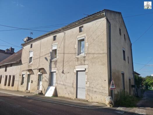 Appartement à vendre 170 000 € 8 pièces 4 chambres 125 m² RDC Les Bordes 71350