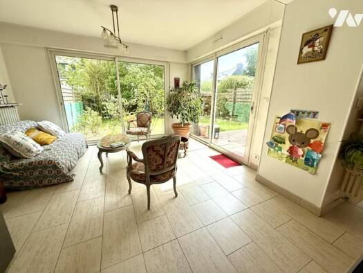 Maison à vendre 649 900 € 8 pièces 7 chambres 200 m² Larmor-Plage 56260