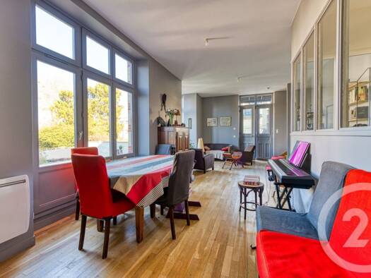 Maison à louer 2 200 € 5 pièces 4 chambres 98,2 m² 259 m² de terrain Chantilly 60500