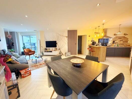 Appartement à vendre 217 800 € 4 pièces 3 chambres 88 m² Étage 1/1 Gare-Sud Le Mans 72100