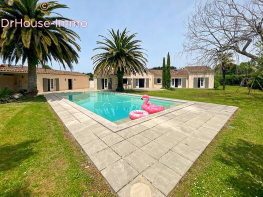 Maison à vendre 799 000 € 6 pièces 4 chambres 180 m² 1 792 m² de terrain Lahonce 64990
