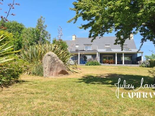 Maison à vendre 595 000 € 6 pièces 3 chambres 160 m² 3 222 m² de terrain Nord Trégunc 29910
