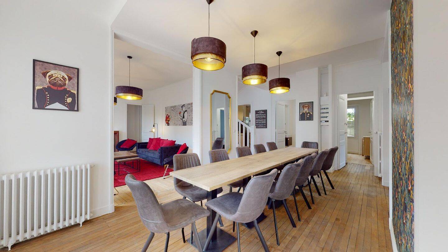Maison 16 pièces — 3