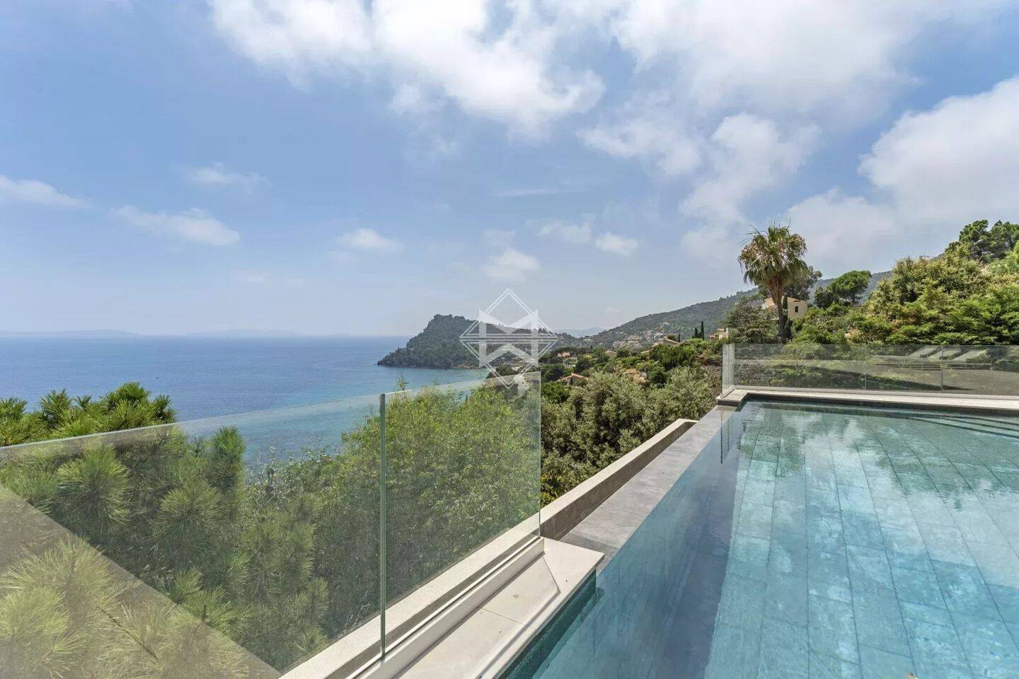 Maison à vendre, 220m², RAYOL CANADEL SUR MER