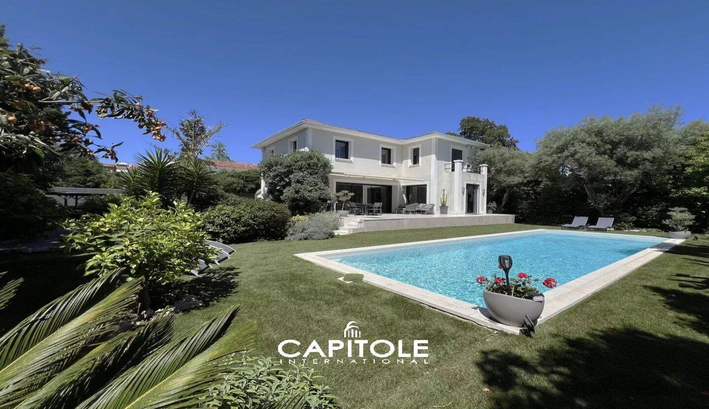 Maison à vendre, 247m², ANTIBES
