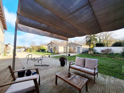 Maison à vendre 276 000 € 4 pièces 3 chambres 120 m² 1 900 m² de terrain Jardres 86800