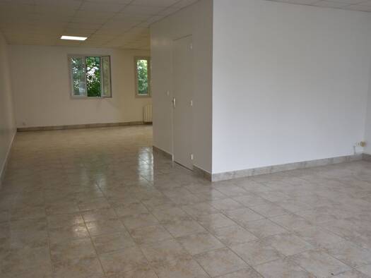 Espace bureau à louer 915 € 65 m² de bureaux Guichainville 27930