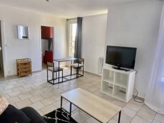 Appartement à louer 700 € 2 pièces 1 chambre 42 m² disponible dès maintenant Le Banlay-Moulin à Vent Nevers 58000