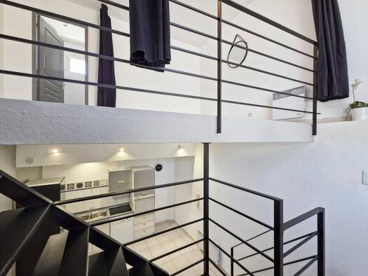 Duplex à vendre 155 000 € 2 pièces 1 chambre 38 m² 1 étages Bellecroix-Pont d'Avignon Villeneuve-lès-Avignon 30400