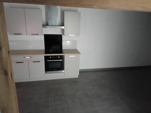 Maison à louer 600 € 4 pièces 2 chambres 58 m² disponible dès maintenant Nérondes 18350