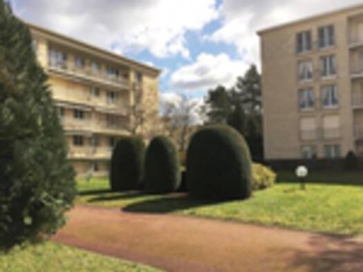 Parking à louer 60 € 10 m² Avenues Compiègne 60200