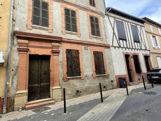 Maison de ville à vendre 350 000 € 7 pièces 6 chambres 230 m² 169 m² de terrain Centre Historique Muret 31600
