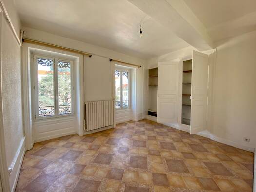 Appartement à louer 410 € 3 pièces 1 chambre 63 m² Étage 2/2 Estialet le Bouchet Montbrison 42600