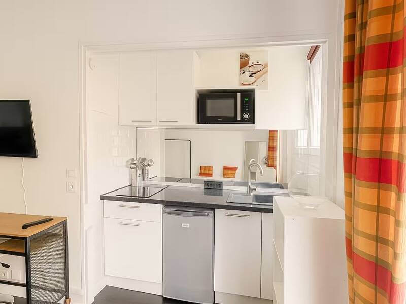 Maison à louer, 23m², PARIS 16E