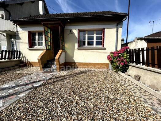 Maison de ville à vendre 95 000 € 5 pièces 2 chambres 80 m² 302 m² de terrain Soissons 02200