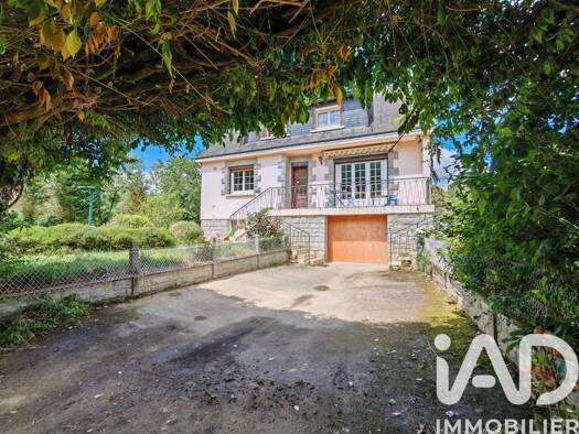 Maison à vendre 199 000 € 8 pièces 6 chambres 150 m² 13 580 m² de terrain Forges de Lanouée 56120