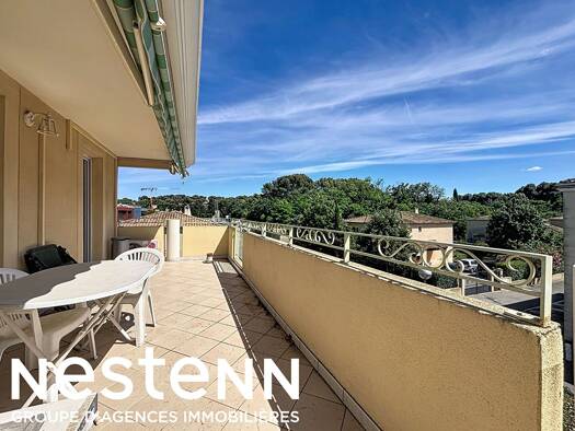 Appartement à vendre 462 000 € 5 pièces 4 chambres 118 m² Étage 2/2 Les Viougues Salon-de-Provence 13300
