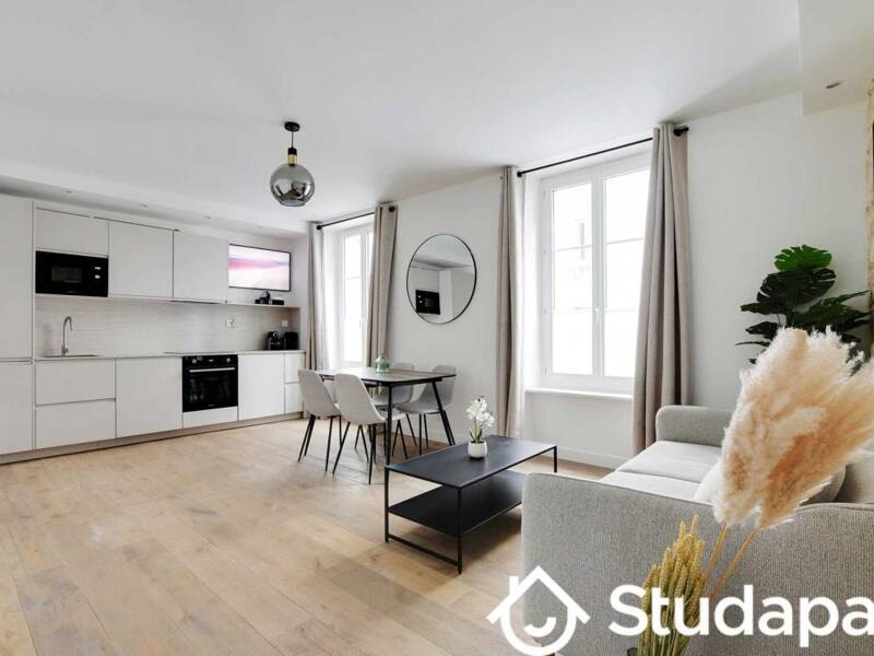 Maison à louer, 44m², PARIS 17E