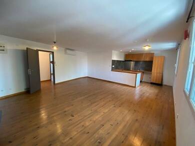 Appartement à louer 890 € 4 pièces 3 chambres 102 m² Dernier étage, Étage 1/1 Marcorignan 11120
