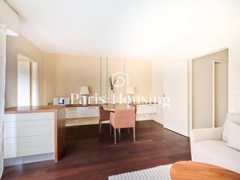 Maison à louer, 45m², PARIS 15E