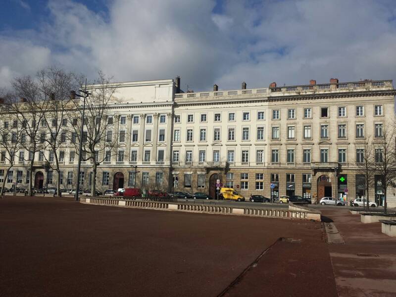 Maison à louer, 299m², LYON 2E