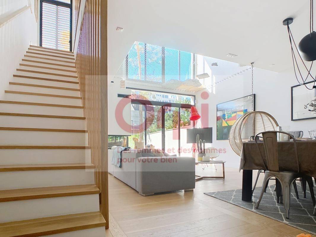 Maison à vendre, 236m², ISSY LES MOULINEAUX