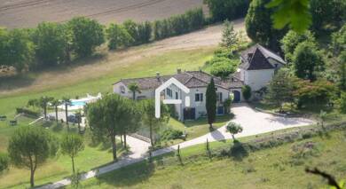 Maison à vendre 799 000 € 12 pièces 6 chambres 420 m² 25 000 m² de terrain Barguelonne en Quercy 46800