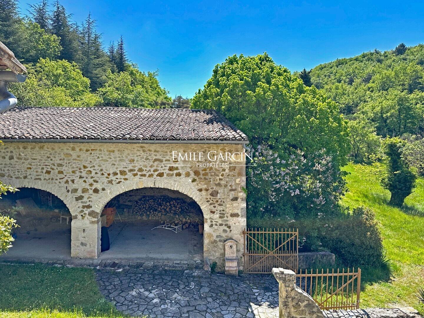Maison à vendre, 380m², ROCHEFORT EN VALDAINE