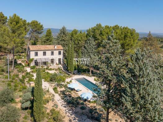 Maison à vendre 1 470 000 € 6 pièces 4 chambres 177 m² 14 270 m² de terrain Oppède 84580
