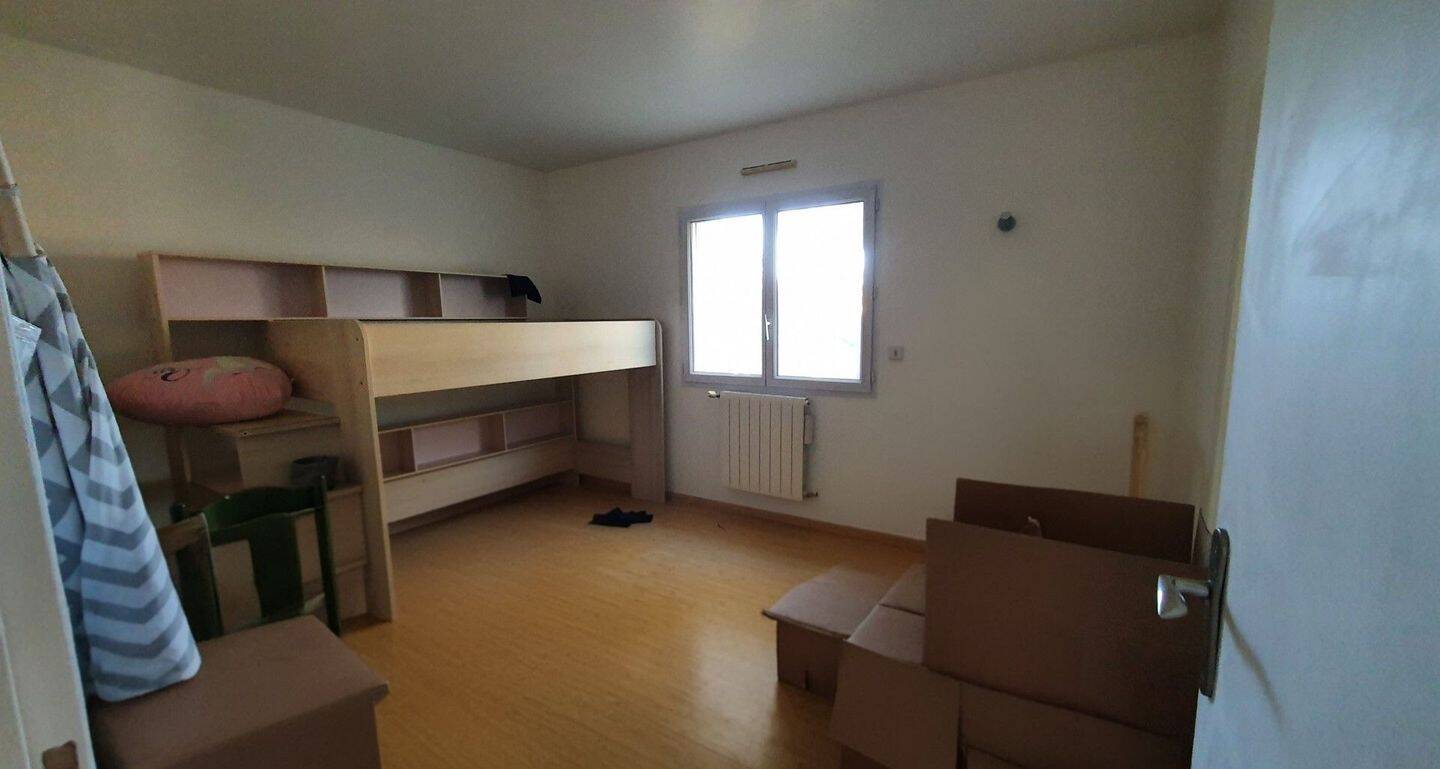 Maison de 197,58 m² avec jardin et garage — 9