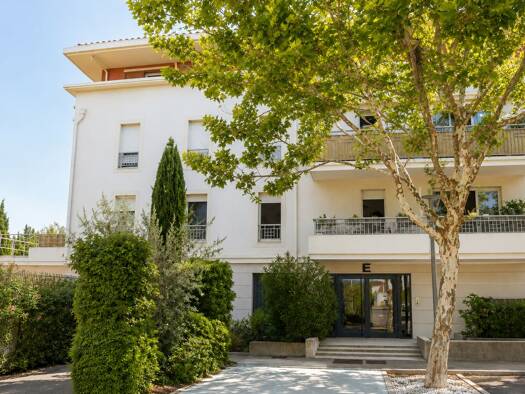 Appartement à vendre 155 000 € 2 pièces 1 chambre 54 m² RDC/3 Basses Ferrailles-Jas Cavaillon 84300