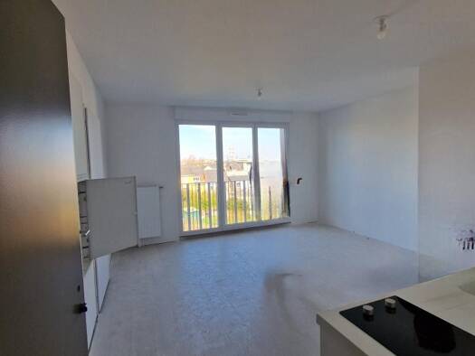 Appartement à louer 400 € 1 pièce 25 m² 3ème étage Hôtel de Ville Saint-Nazaire 44600
