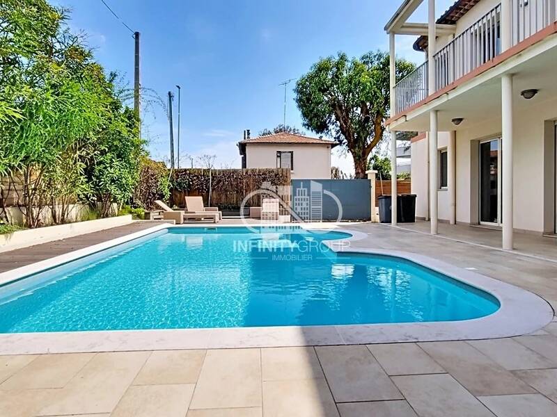 Maison à vendre, 256m², ANTIBES