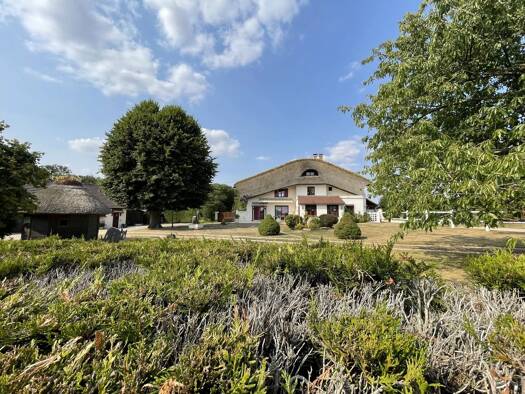 Maison à vendre 417 000 € 3 pièces 5 chambres 14 000 m² de terrain Sud Gisors 27140