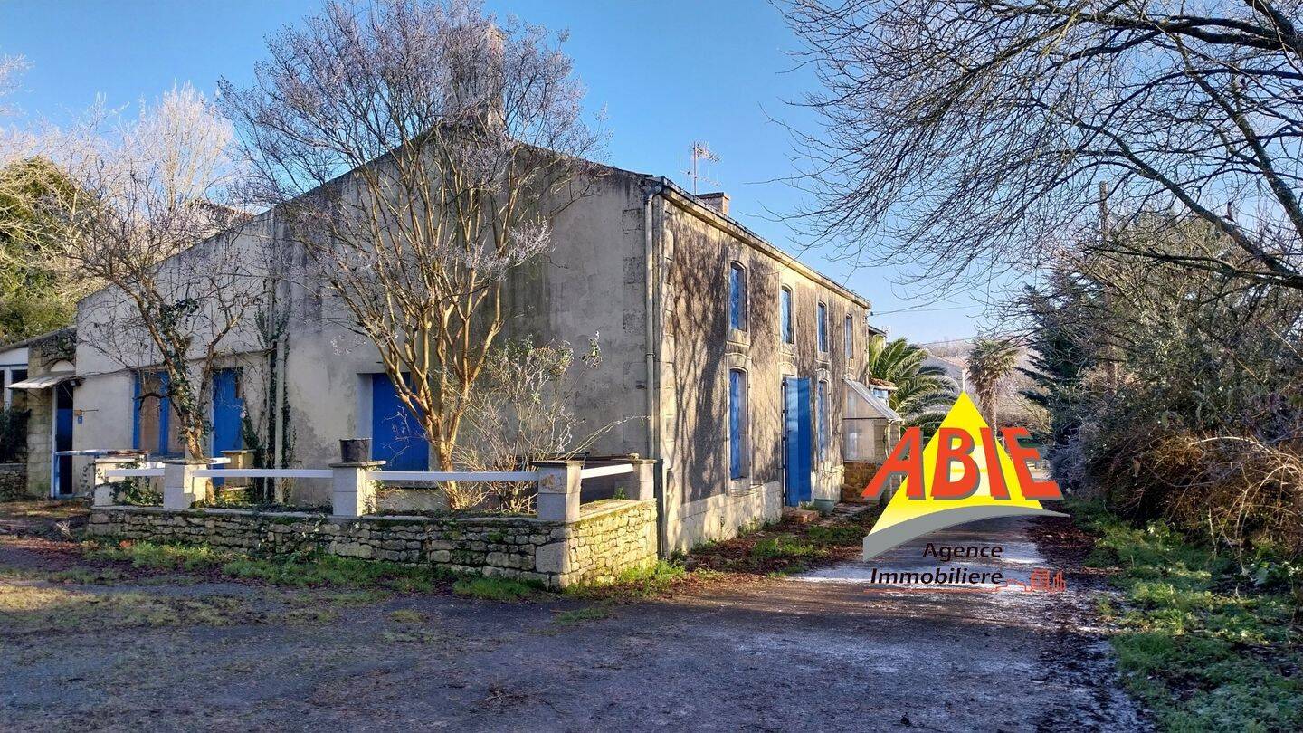 Maison à vendre, 163m², SAINT HILAIRE DES LOGES