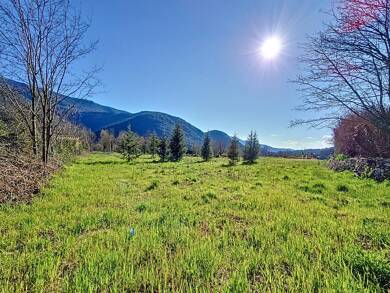 Terrain constructible viabilisé à vendre 149 000 € 1 130 m² de terrain Colombieres-sur-Orb 34390