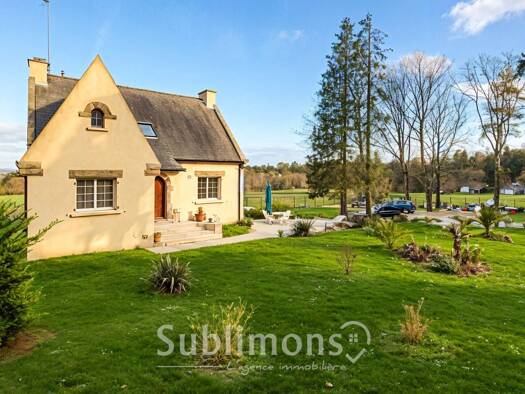 Maison à vendre 379 000 € 7 pièces 3 chambres 160 m² 2 016 m² de terrain Caro 56140