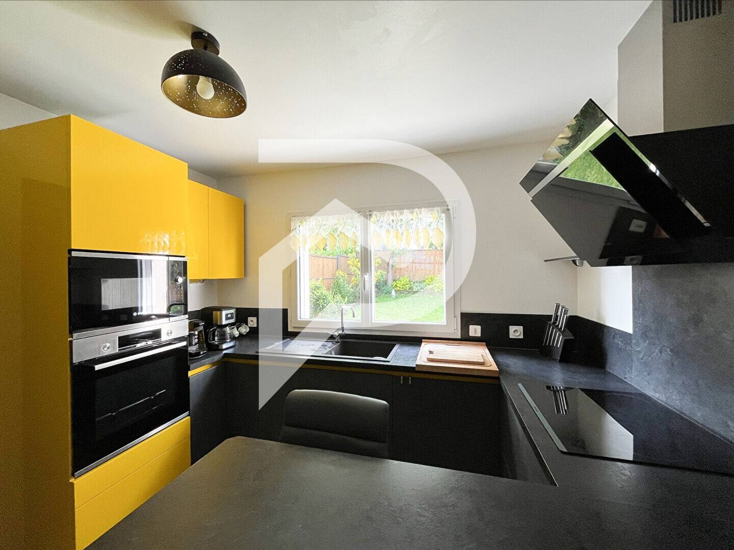 Maison à vendre, 108m², LOCOAL MENDON