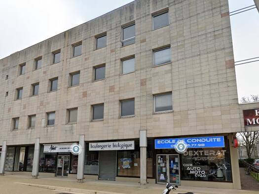 Espace bureau à louer 400 € 18 m² de bureaux St Medard en Jalles 33160
