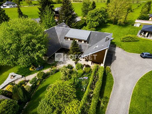 Maison à vendre 576 000 € 10 pièces 8 chambres 308,88 m² 7 533 m² de terrain Aiton 73220
