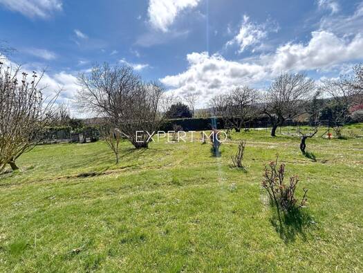 Terrain constructible viabilisé à vendre 149 000 € 1 093 m² de terrain Saint-Léon 31560