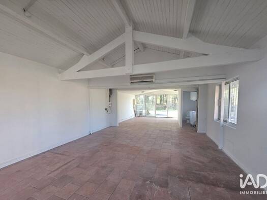 Local commercial à vendre 69 990 € 57 m² de surface de vente Narrosse 40180