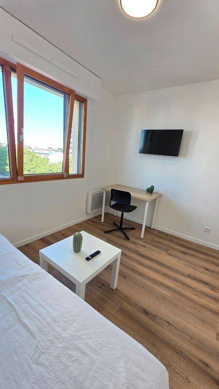 Maison à louer, 15m², CLICHY