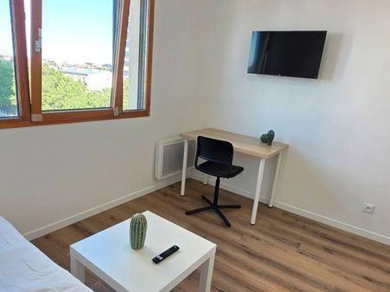 Maison à louer, 15m², CLICHY