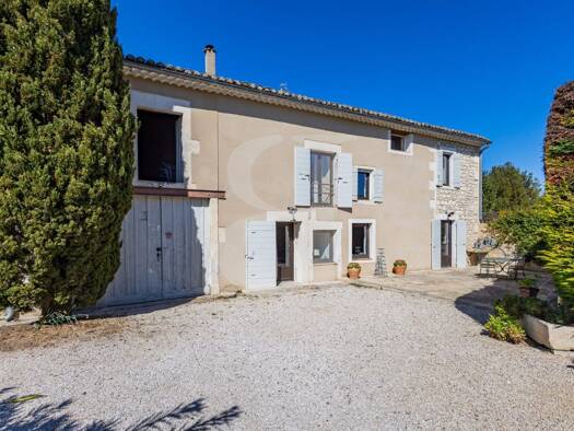 Mas à vendre 795 000 € 5 pièces 4 chambres 178 m² 1 832 m² de terrain Cabannes 13440