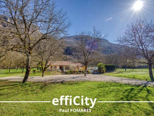 Maison à vendre 549 000 € 5 pièces 4 chambres 208 m² 9 245 m² de terrain Saint-Quentin-sur-Isère 38210