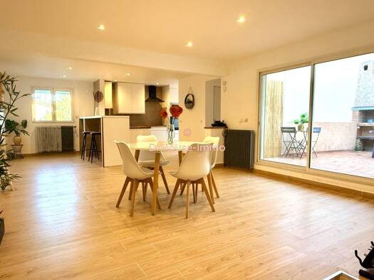 Duplex à vendre 455 000 € 4 pièces 3 chambres 98 m² RDC Ouest La Ciotat 13600