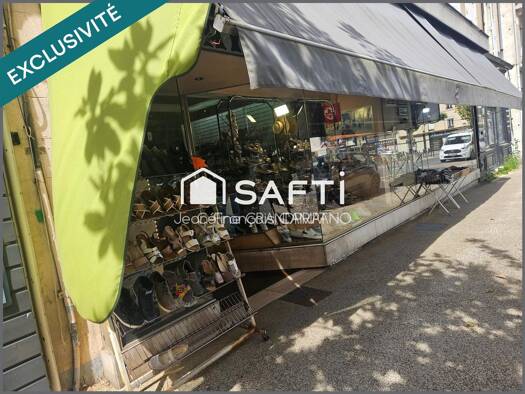 Magasin de chaussures à vendre Fonds de commerce 28 000 € 2 pièces 150 m² de surface de vente Habitat Diffus Decazeville 12300