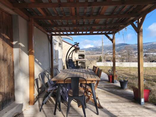 Maison à vendre 185 000 € 5 pièces 2 chambres 78 m² 500 m² de terrain Plateau d'Hauteville 01110