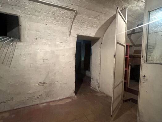 Local d'activités à vendre 125 000 € 30 m² d'espace de stockage Lafayette-Richer Paris 9ème 75009